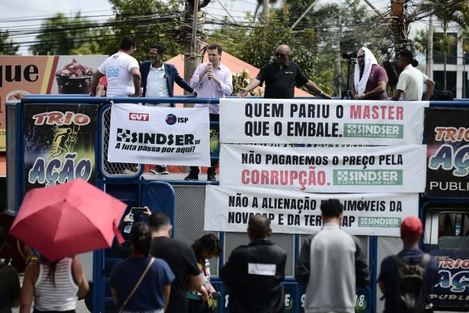 1_mj2402-05-64651557